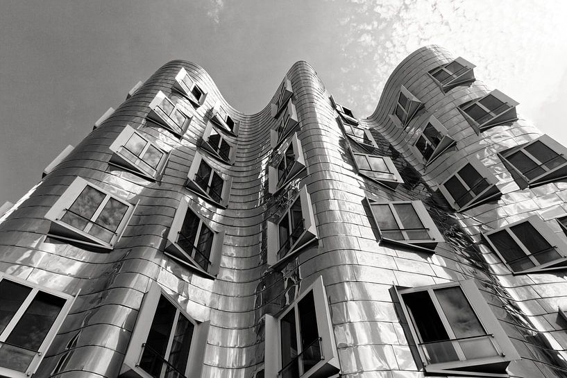 Modern architecture in Düsseldorf's Media Harbour (7-111163) by Franz Walter