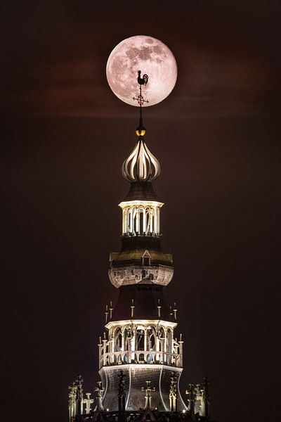 Amersfoort full moon by Jeroen Linnenkamp