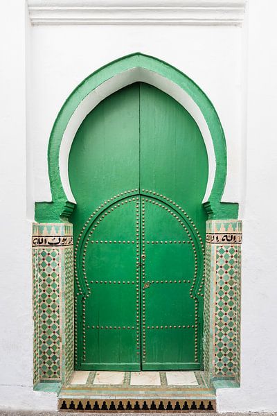 Grüne Tür mit Mosaik in Marokko von Photolovers reisfotografie