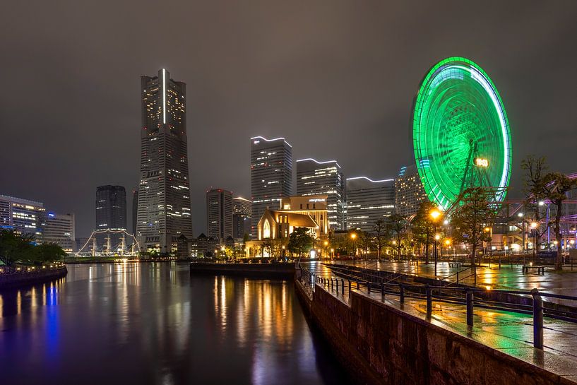 L'horizon chatoyant de Yokohama la nuit par Melanie Viola