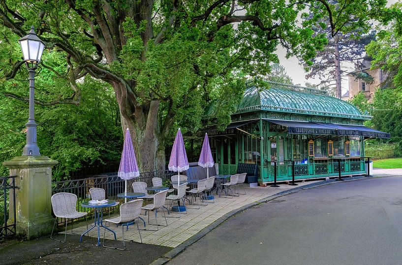 Pavillon dans le parc du château de Bückeburg Allemagne par martin slagveld