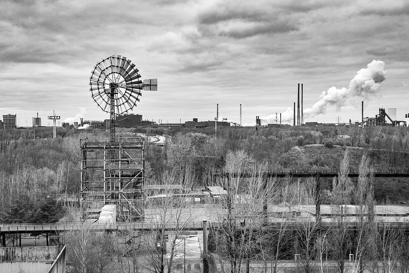 Wind turbine ThyssenKrupp Duisburg, Ruhr region by Evert Jan Luchies