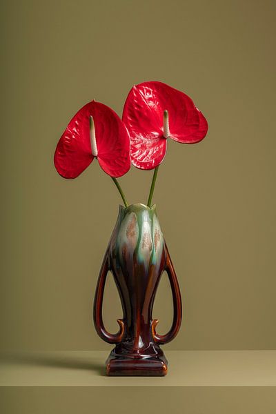 Stilleven met rode Anthurium bloemen van Elles Rijsdijk