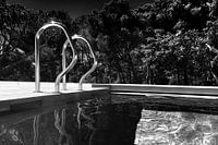 Schwimmbad (schwarz und weiß)