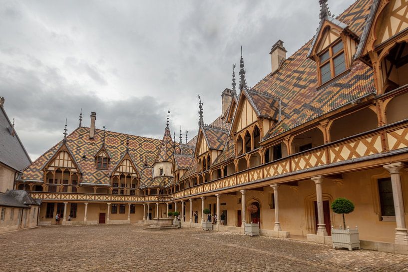 Hotel (Hospiz) von Beaune, Frankreich von Joost Adriaanse