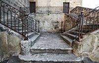 Les escaliers en haut