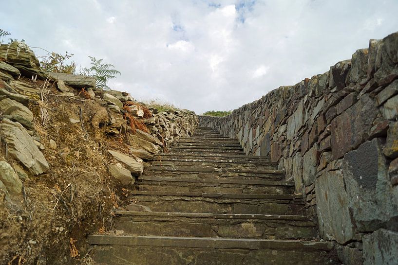Murs extérieurs de la forteresse de pierre de Knockdrum par Babetts Bildergalerie