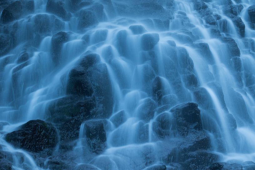 Endless stream by Hetwie van der Putten