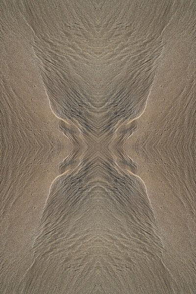Hourglass, abstract pattern in the sand by Adriana Mueller