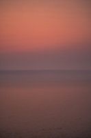 Vertikaler Sonnenuntergang in Angola, abstrakt und bunt