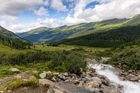 Vast view over the Raurisertal in Austria