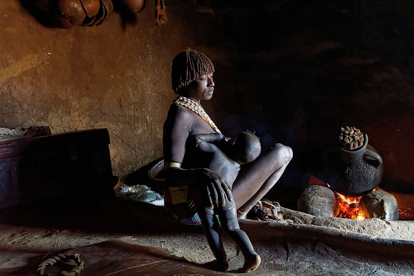 karo vrouw met kind von rene schuiling