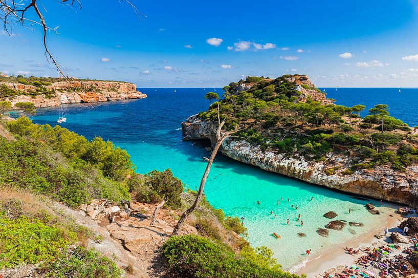 Schöner Strand von Cala Moro auf der Insel Mallorca, Spanien von Alex Winter