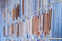 Wunschhölzer im Tempel Wat Su Thong Pae