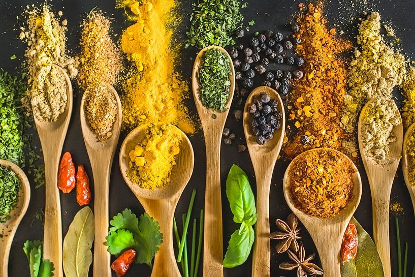 Herbs on ladles by Corrine Ponsen