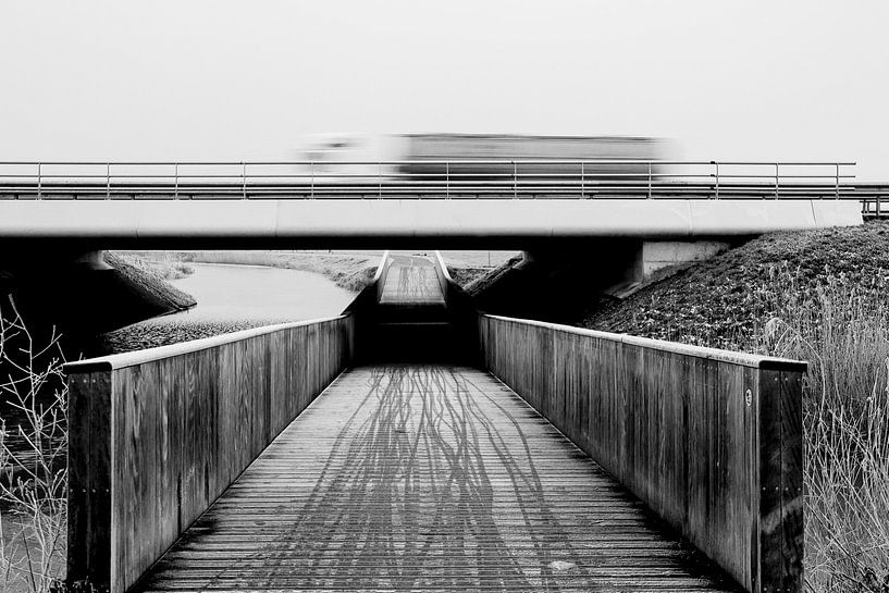 Mobiel in de winter by Gerben Duijster