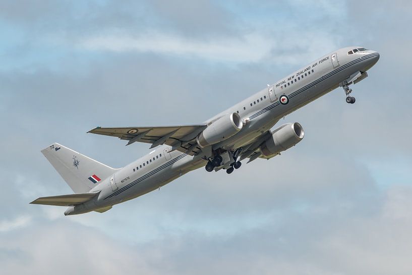Royal New Zealand Air Force Boeing 757-200 (NZ7572) takes off from RNZAF Base Ohakea for a demonstra by Jaap van den Berg