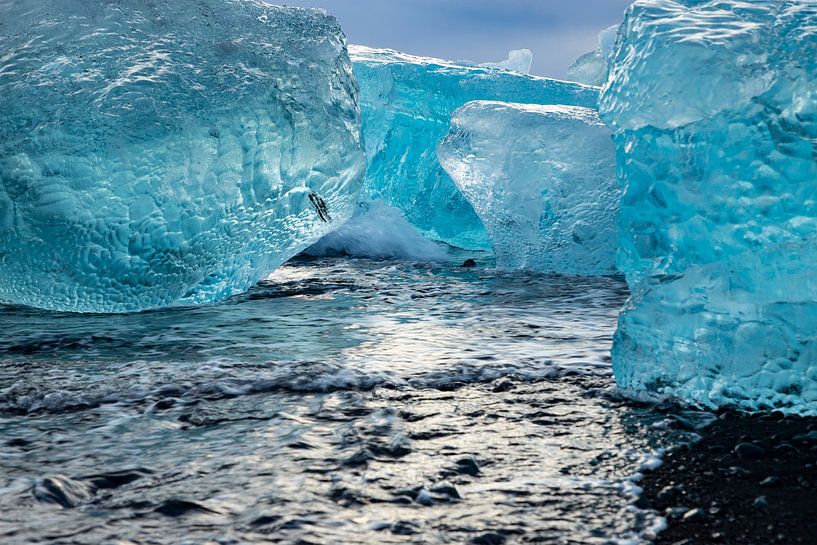 Landscape Iceland, Jökulsárlón and Diamond Beach by Gert Hilbink