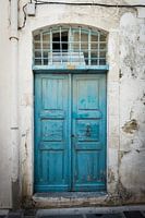 Vieille porte en bois bleue en Crète | Photographie de voyage et de rue