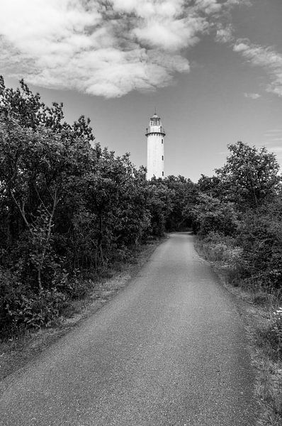 Path to the lighthouse, black and white by Yanuschka | Fotografie Noordwijk