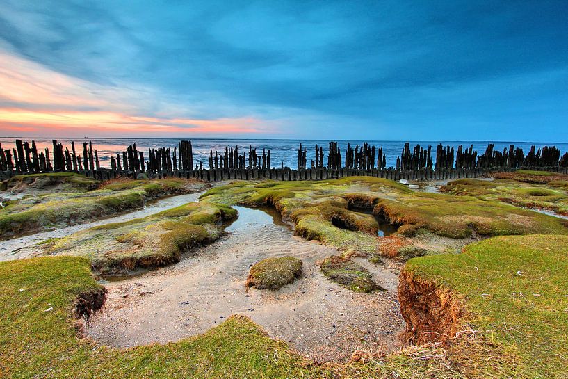 Sonnenuntergang über dem niederländischen Wattenmeer von Marjo Snellenburg