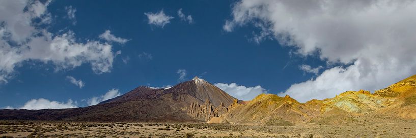 El Teide, volcan à Tenerife en Espagne. Photo panoramique par Gert Hilbink