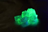 Green fluorescent crystals 