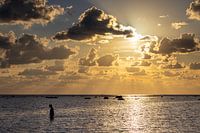 Blick über das Japanische Meer bei Sonnenuntergang