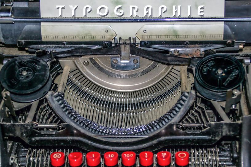 Vieille machine à écrire par Christine Nöhmeier