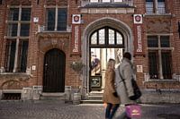Rues et places de Bruges pendant la nuit 03