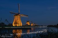 Beleuchtete Windmühlen in Kinderdijk