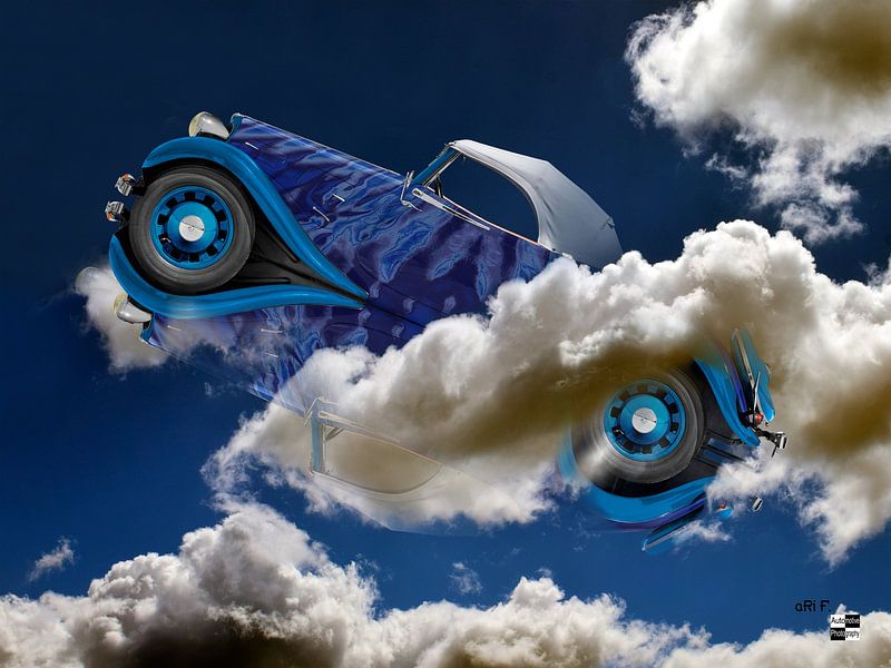 Citroën Traction Avant Cabrio Twins in the cloud par aRi F. Huber