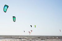 Kitesurfing