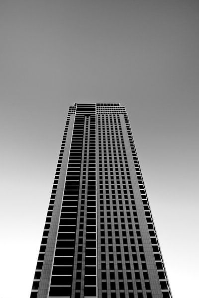 Rotterdam, Zalmhaventoren fotografiert in schwarz-weiß von Patrick Verhoef
