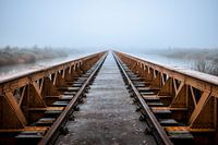 Pont ferroviaire de Marsh Pits dans la brume