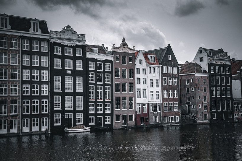 Traditional houses and bridges of Amsterdam von Thilo Wagner