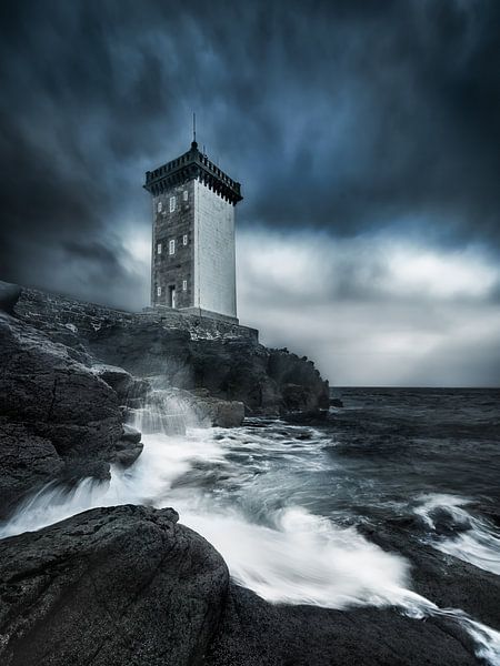 Leuchtturm in der Bretagne in Frankreich. von Voss Fine Art Fotografie