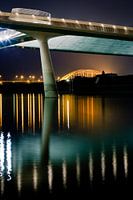 Waalbrug gezien onder de Lentloper in Nijmgen; Waalbridge seen under the Springcatcher in Nijmegen;