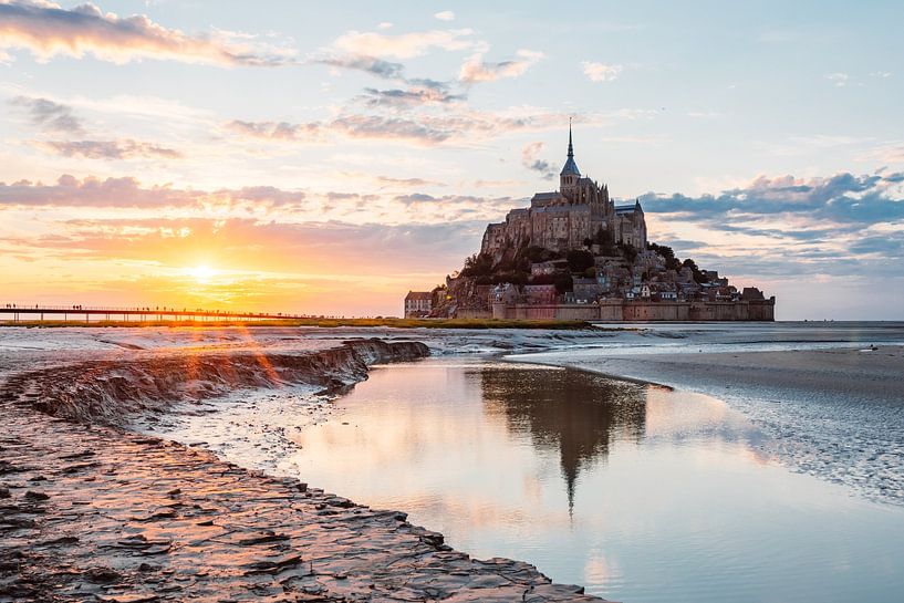 Mont Saint Michel at sunset by Gerben Steyaert