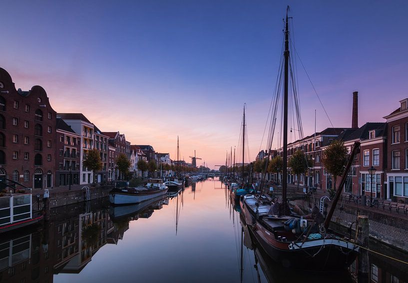 Delfshaven at sunrise by Ilya Korzelius