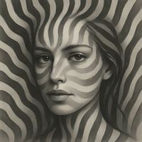 Junge Frau mit Zebramuster