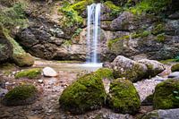 Gschwender Wasserfall im Allgäu am Herbsttag