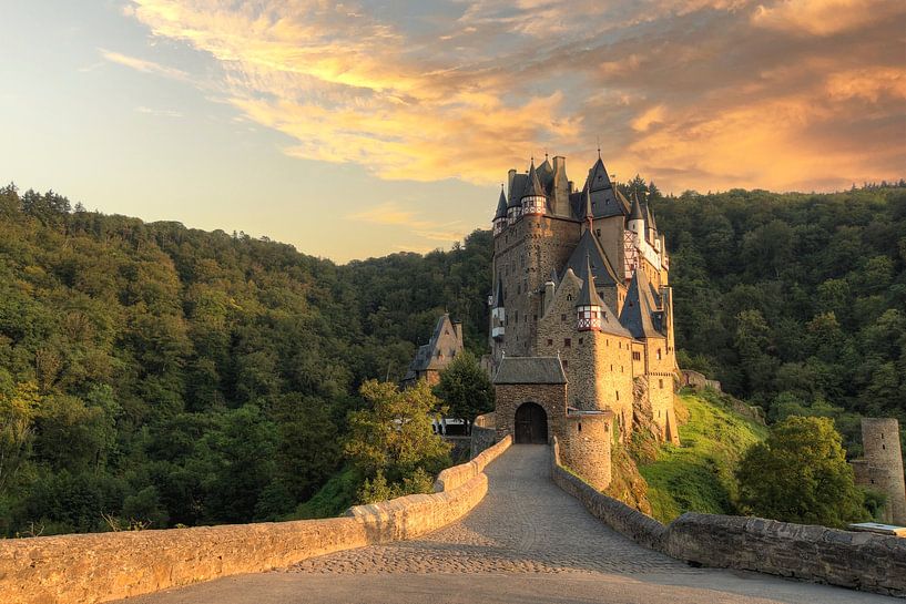 Burg Eltz von Photography by J