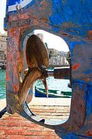 Schroef van een Boot met I LOVE Standbeeld-Doorkijk