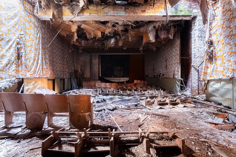 Show's Over. by Roman Robroek - Photos of Abandoned Buildings