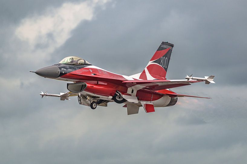 Deense F-16 Solo Display Team 2022 &quot;Dannebrog&quot;. van Jaap van den Berg