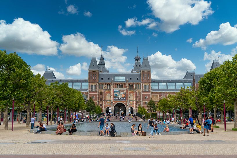 Rijksmuseum in Amsterdam by Ivo de Rooij