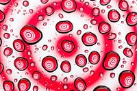 Psychedelic circles in red and white