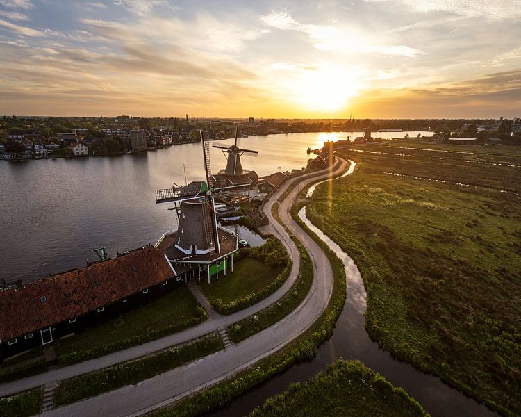 Sonnenuntergang in Zaanse Schans - Die Niederlande von Youri Konings
