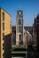Vue à travers Laurenskerk Rottedam